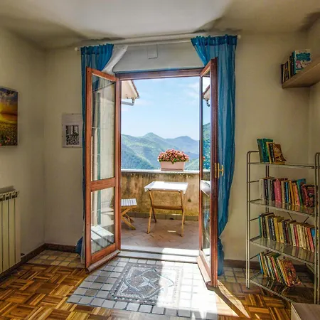 Gorgeous In With Kitchen Holiday home